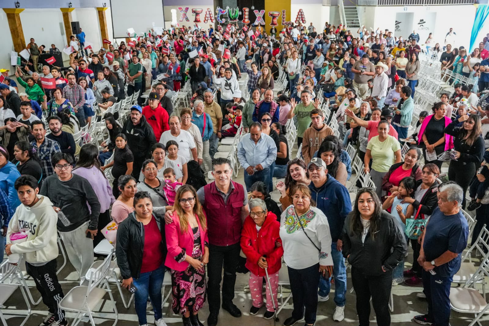 Ixtacuixtla se une en una sola voz en favor de Alfonso Sánchez García; más de mil refrendan su adhesión en asamblea por la soberanía